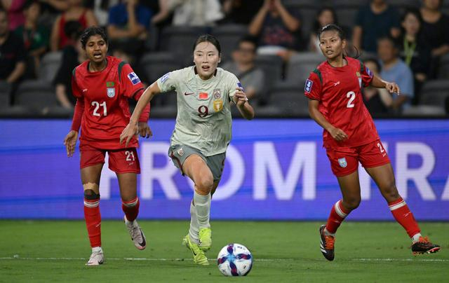 爱游戏-中国女足亚洲杯首胜,暴露四大问题!最新排名出炉,小组第一难了|马德兴|球队|比赛|对手|体能_新浪体育_新浪新闻