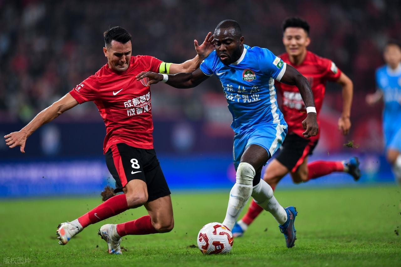 背刺？同样是500万顶薪，嘴里说着喜欢蓉城，周定洋却去了新鹏城