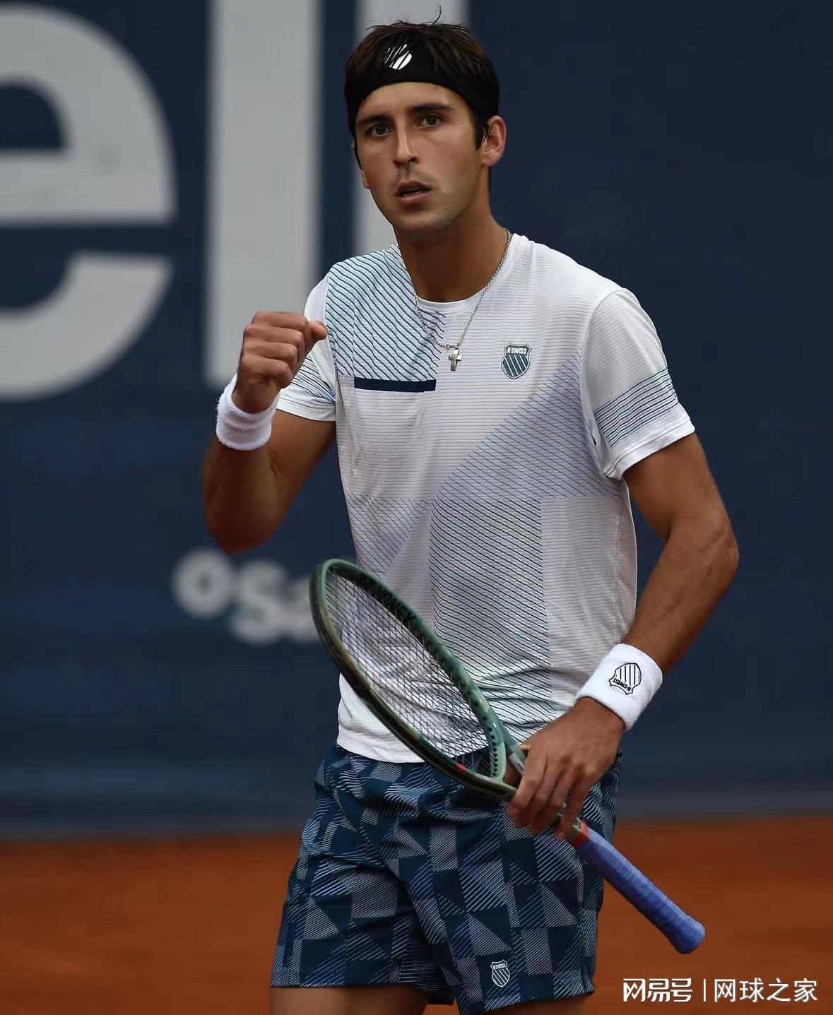 爱游戏体育登录-何惧一日双赛，埃切维里四进巡回赛决赛终夺冠