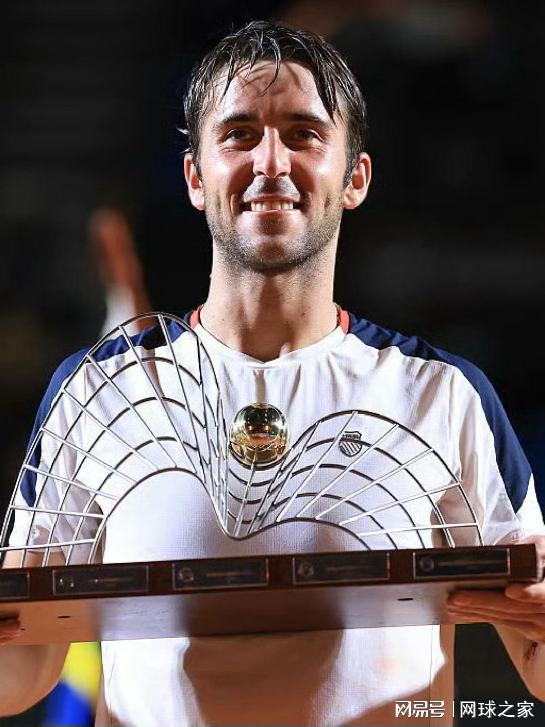 爱游戏体育登录-何惧一日双赛，埃切维里四进巡回赛决赛终夺冠