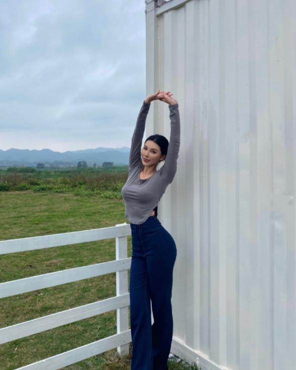 【早报】曝梅西提续约条件：签一超巨+续约小妖！